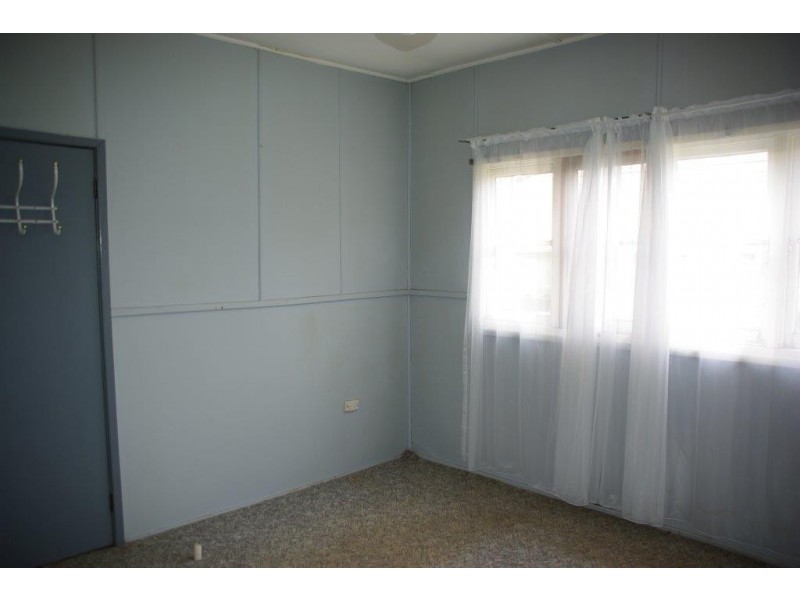 4 Naroogal Street, Mumbil NSW 2820