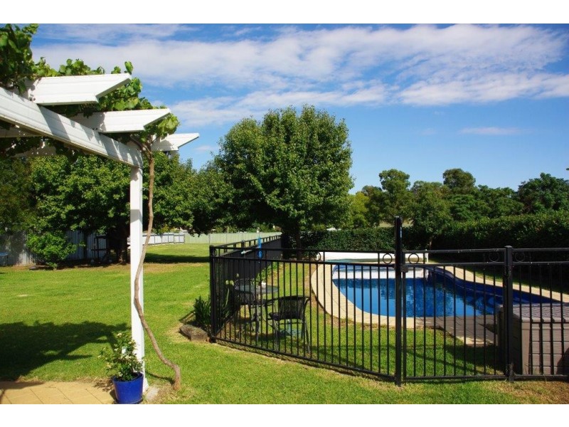 3 Herbert Street, Wellington NSW 2820
