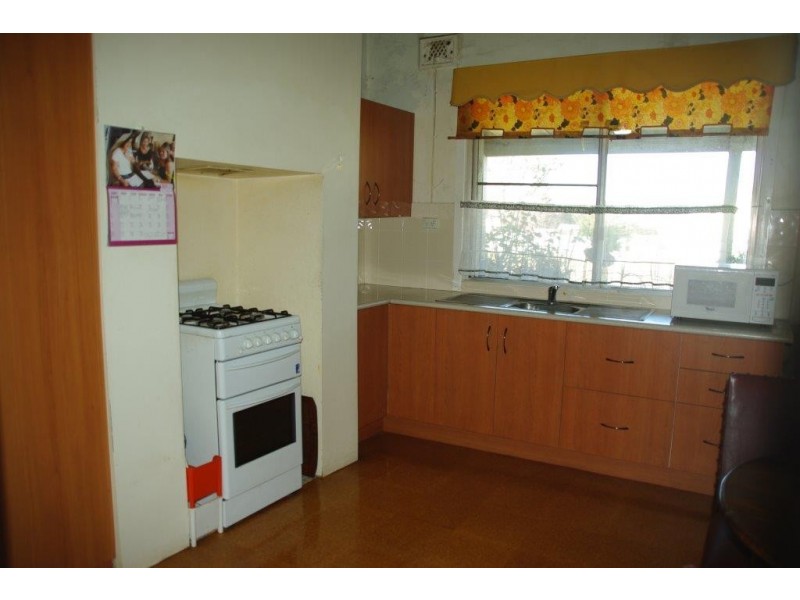 86 Thornton Street, Wellington NSW 2820