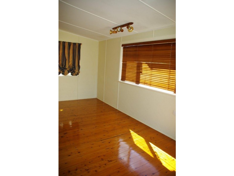 85 Gisborne Street, Wellington NSW 2820