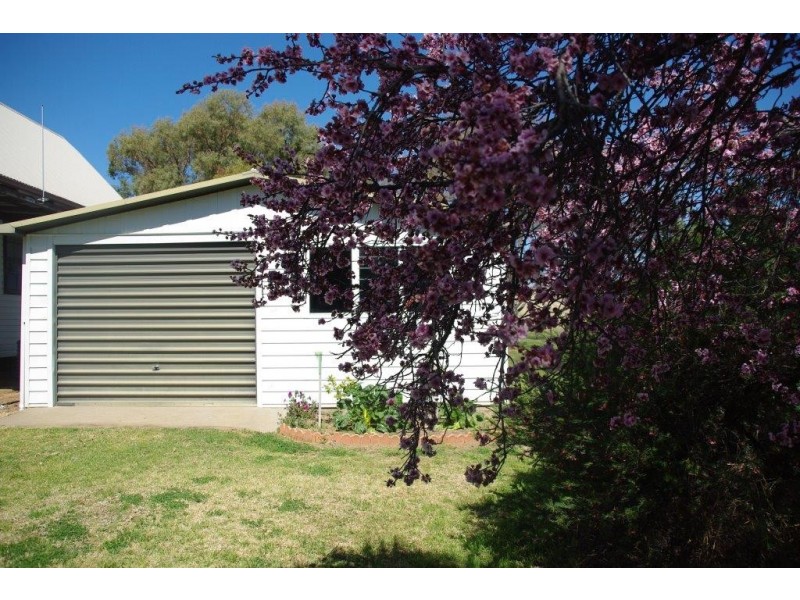 1 Sports Parade, Mumbil NSW 2820