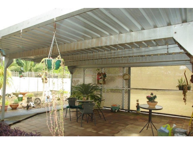 61 simpson Street, Wellington NSW 2820