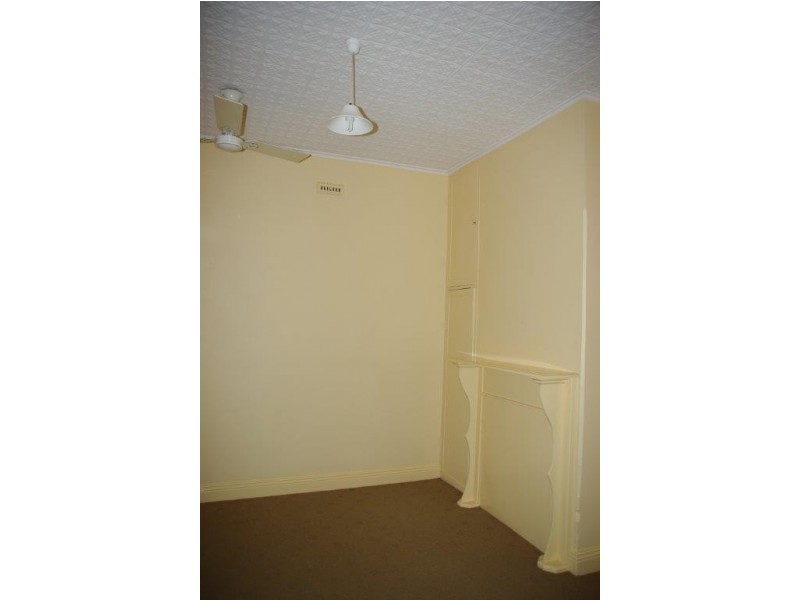 1 Whiteley Street, Wellington NSW 2820