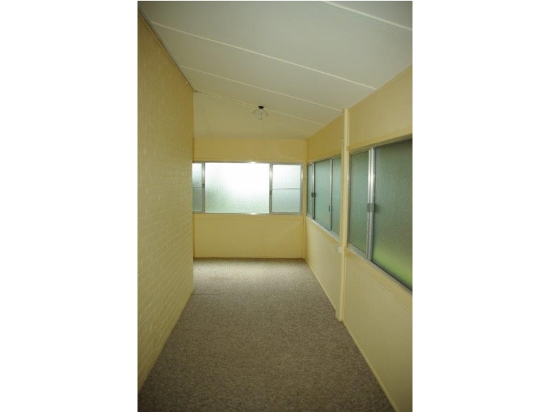 1 Whiteley Street, Wellington NSW 2820