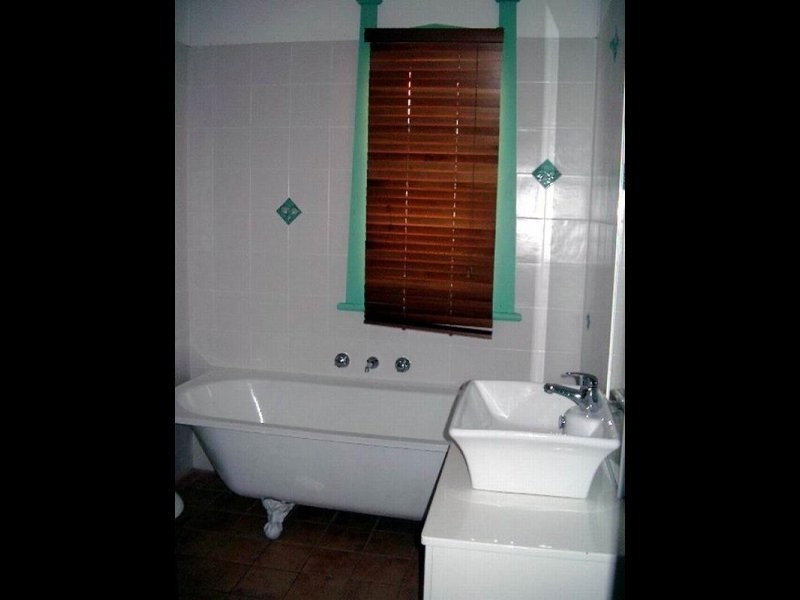 122 Warne Street, Wellington NSW 2820