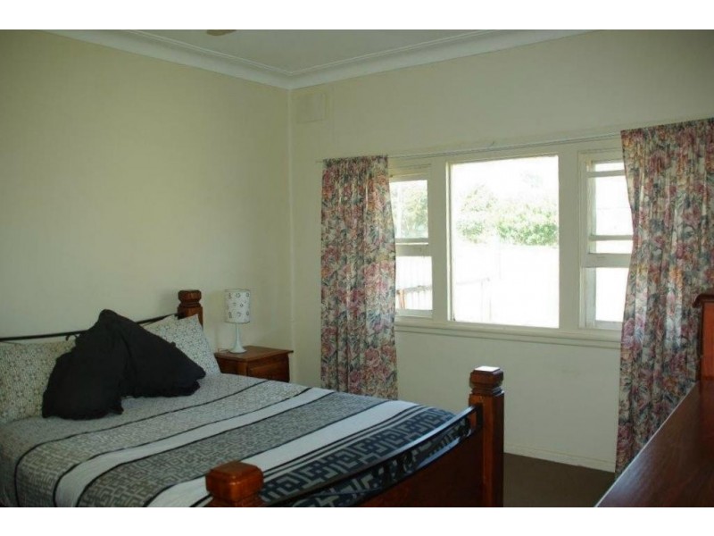 12 Dibbs Street, Wellington NSW 2820