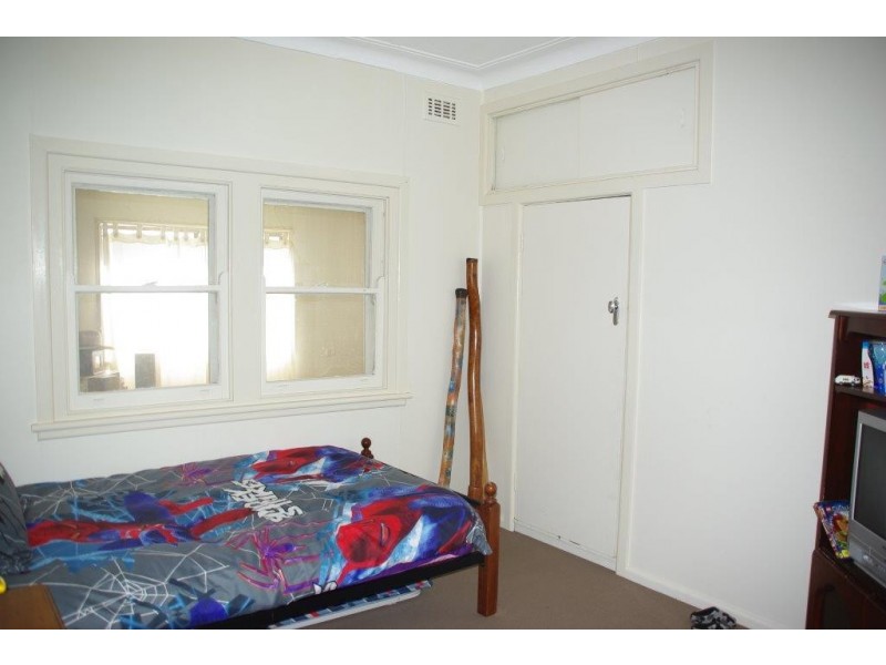 12 Dibbs Street, Wellington NSW 2820