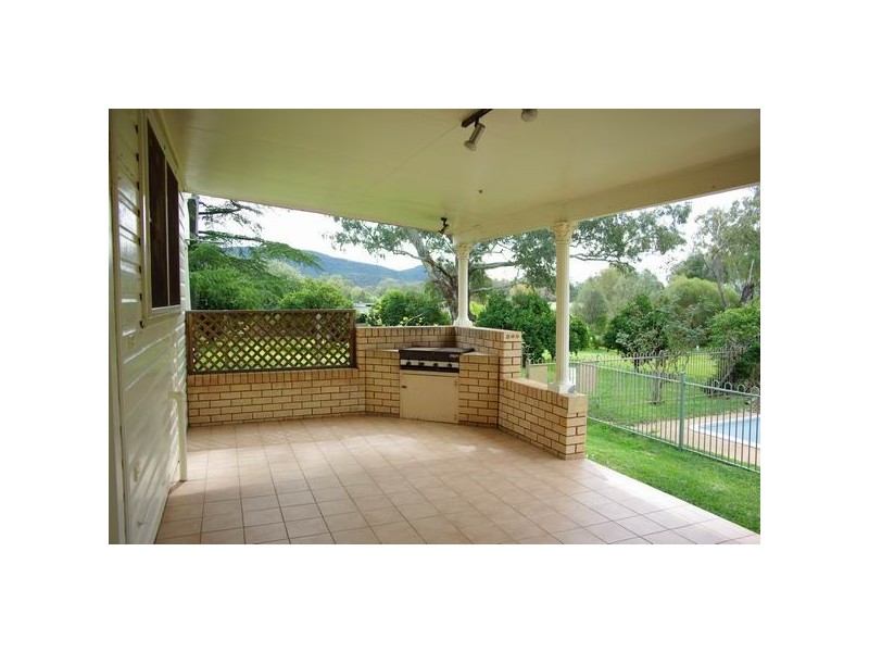 10 Whiteley Street, Wellington NSW 2820