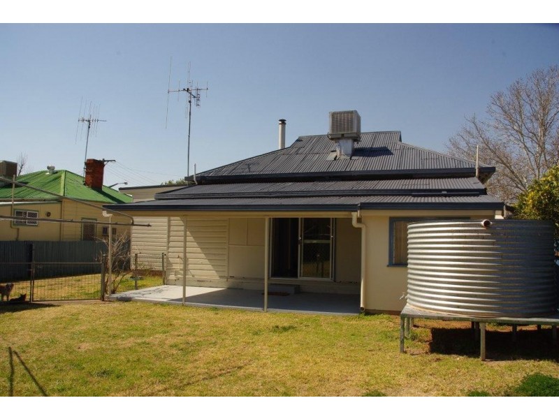 45 Simpson Street, Wellington NSW 2820