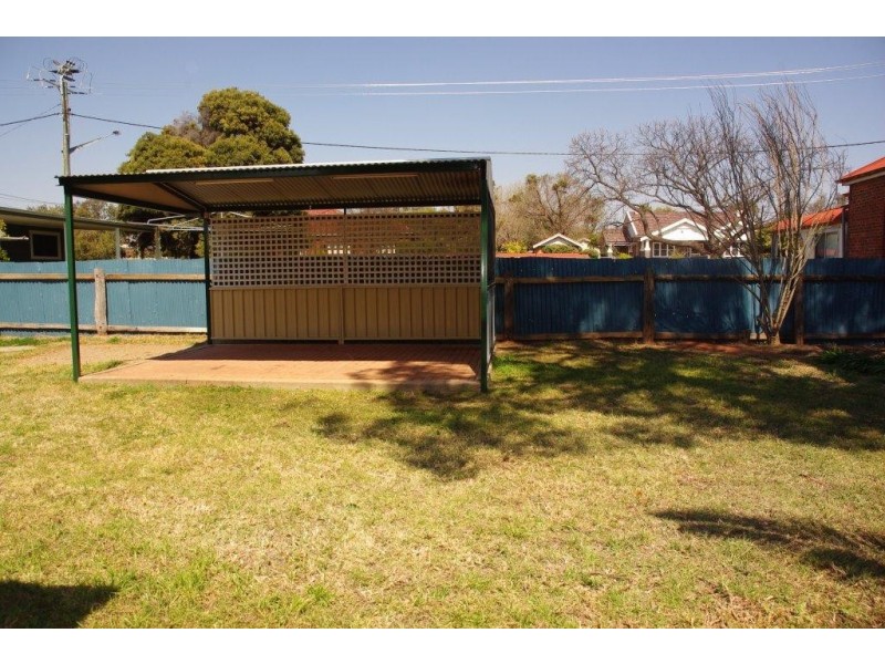 45 Simpson Street, Wellington NSW 2820