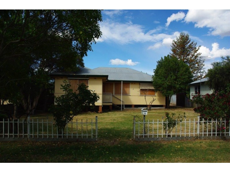 2 Elizabeth Street, Wellington NSW 2820