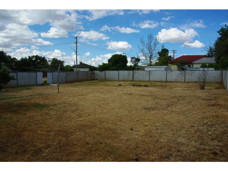 2 Elizabeth Street, Wellington NSW 2820