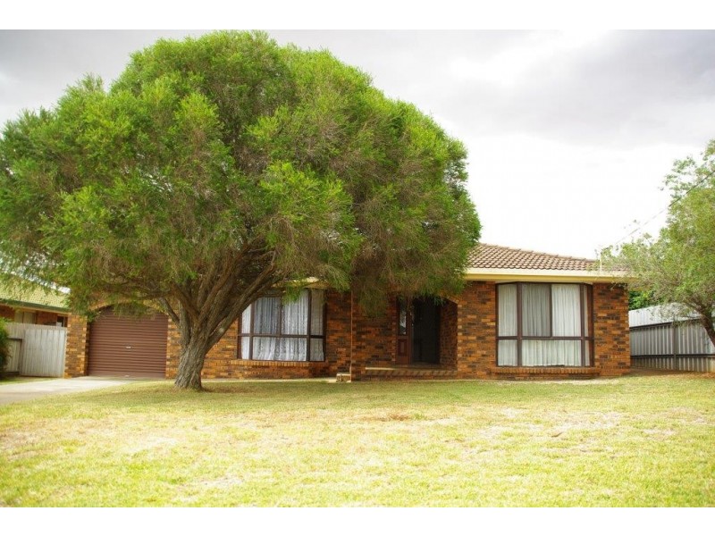 120 Maxwell Street, Wellington NSW 2820