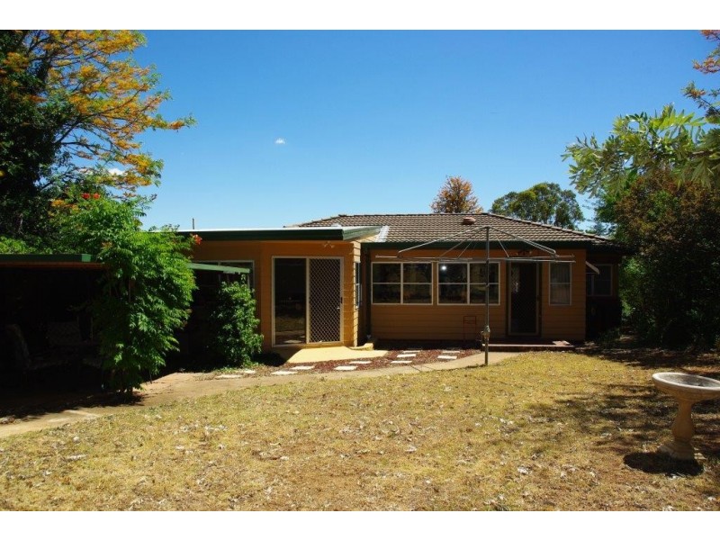 3 Riverview Avenue, Wellington NSW 2820