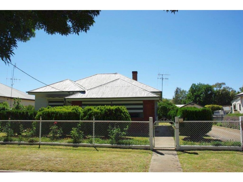 52 Raymond Street, Wellington NSW 2820
