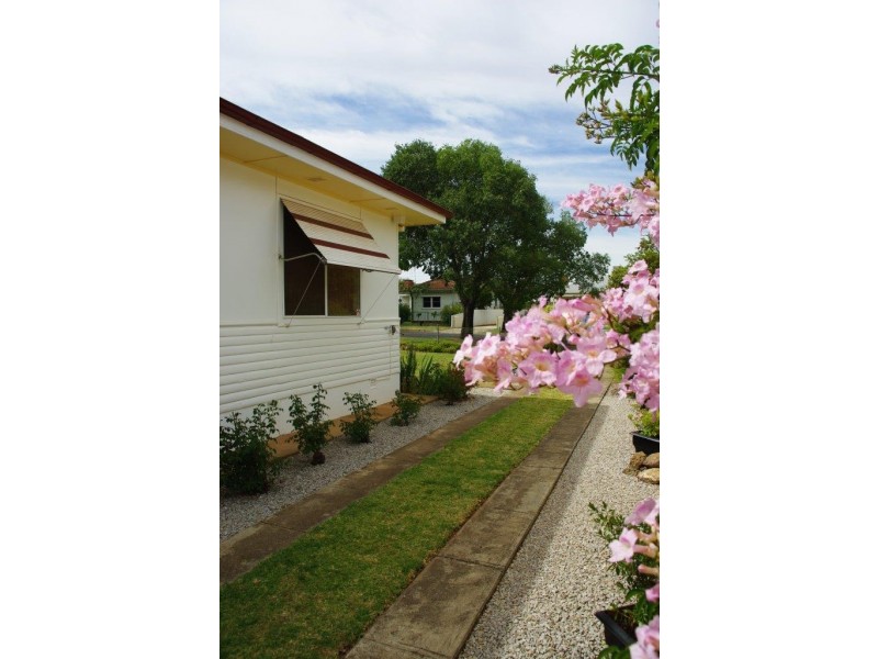 28 Clive Street, Wellington NSW 2820