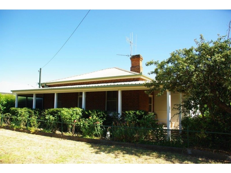 14 Gisborne Street, Wellington NSW 2820