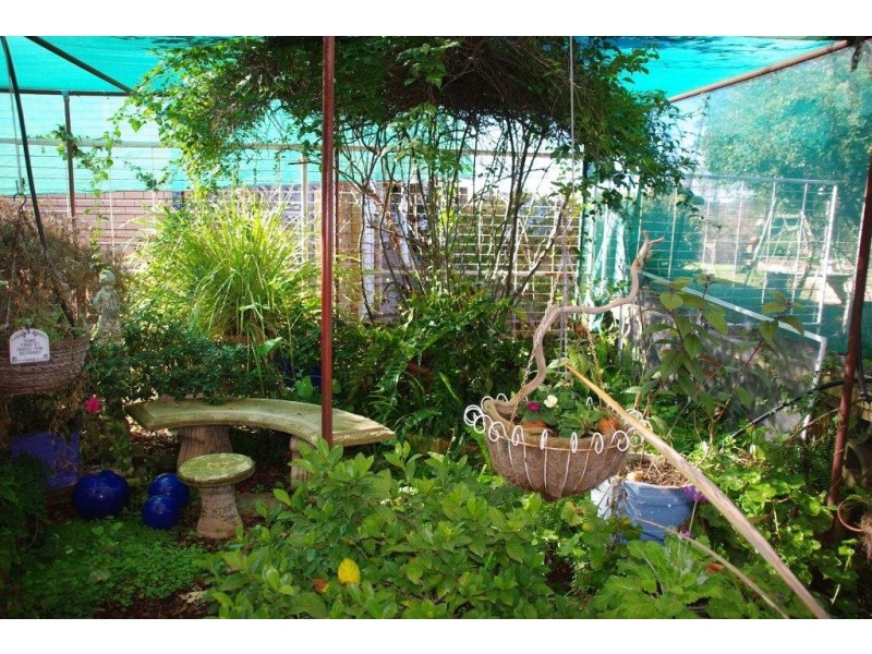 9 Riverview Avenue, Wellington NSW 2820