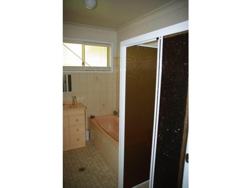 1 nicholii Street, Montefiores NSW 2820