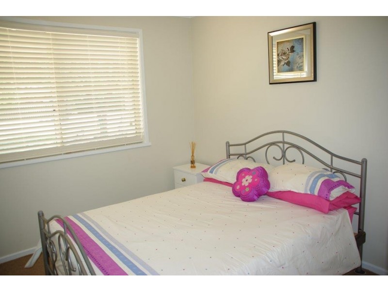 1 nicholii Street, Wellington NSW 2820