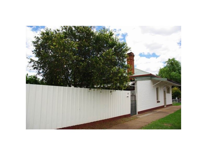 115 percy Street, Wellington NSW 2820