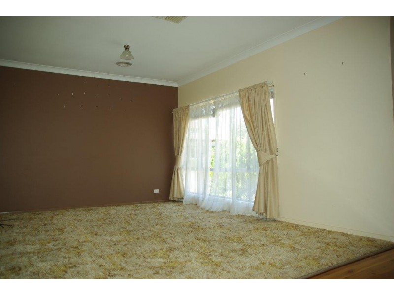 66 Gisborne Street, Wellington NSW 2820