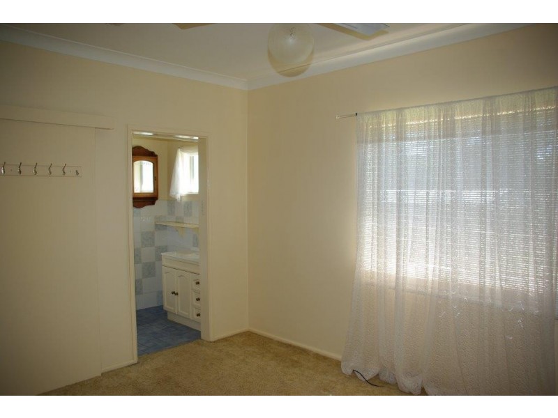 66 Gisborne Street, Wellington NSW 2820