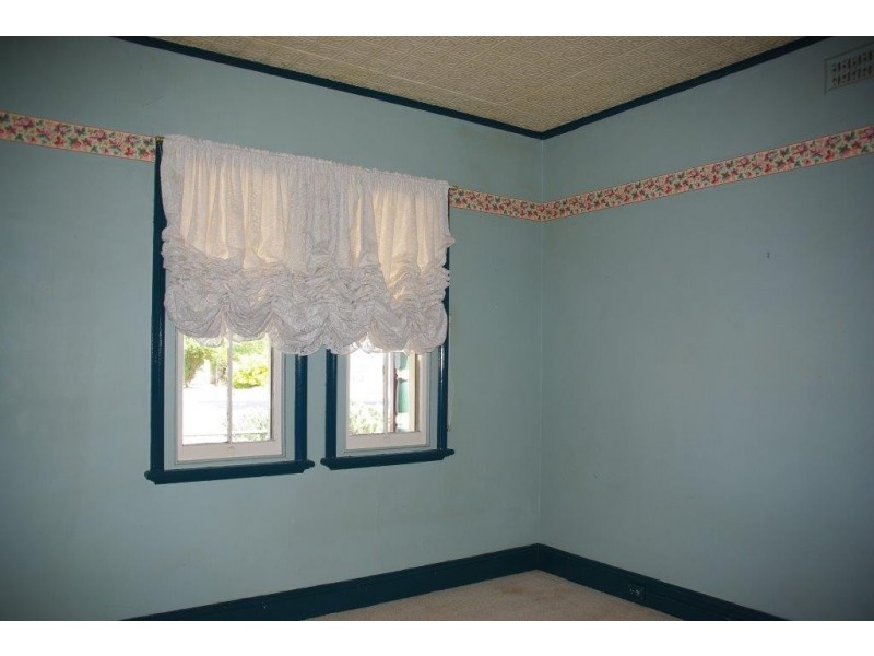 26 Arthur Street, Wellington NSW 2820