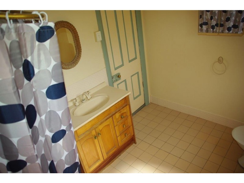 26 Arthur Street, Wellington NSW 2820