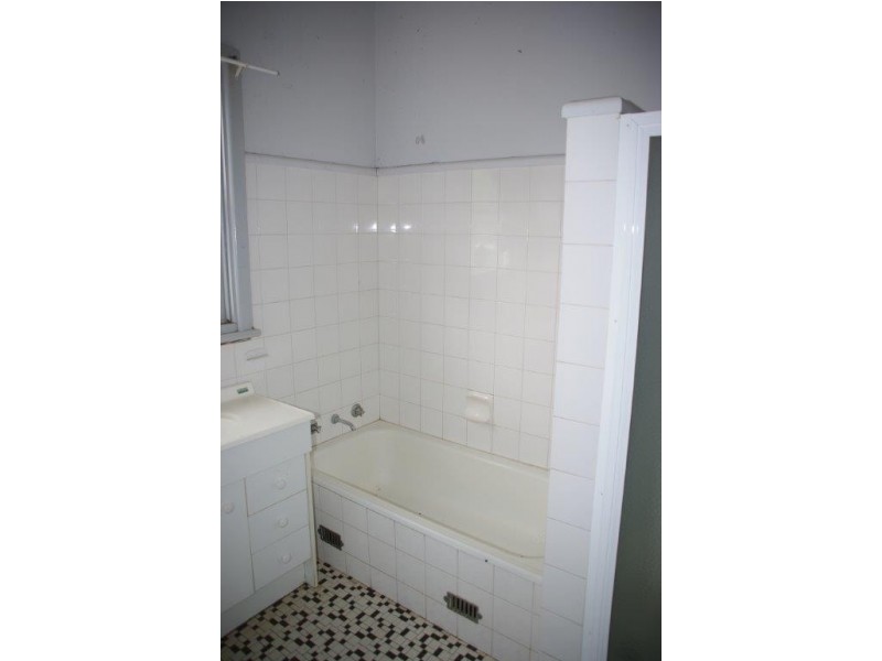 49 Gisborne Street, Wellington NSW 2820