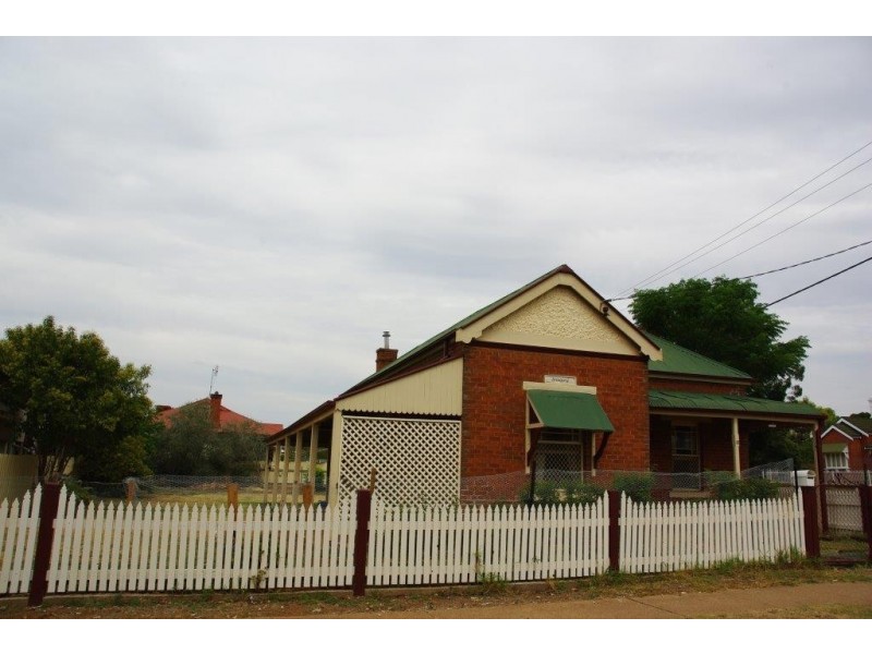 48 Arthur Street, Wellington NSW 2820