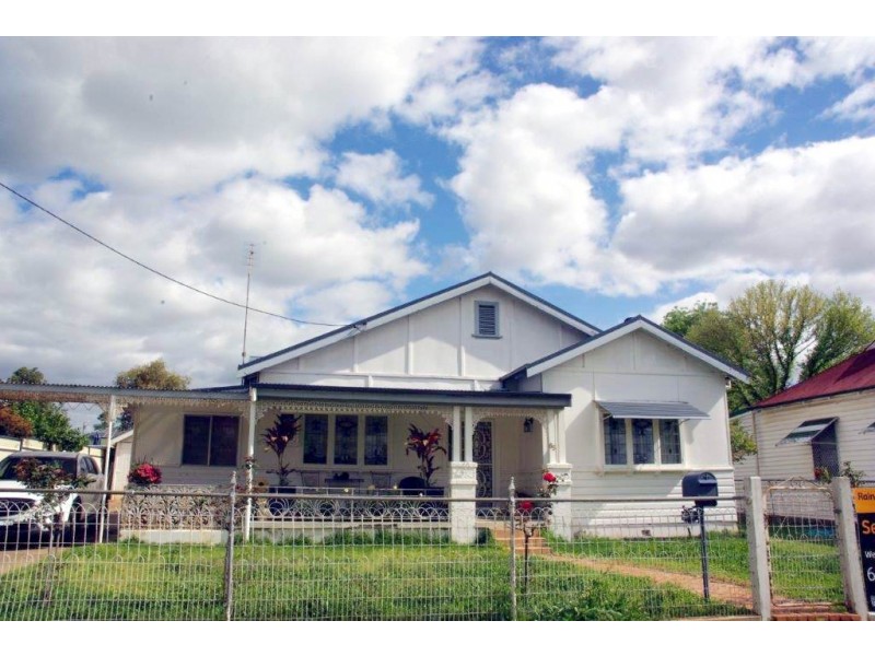 85 Gisborne Street, Wellington NSW 2820