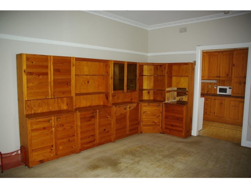 48 whiteley Street, Wellington NSW 2820