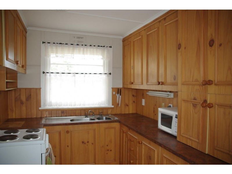 48 whiteley Street, Wellington NSW 2820