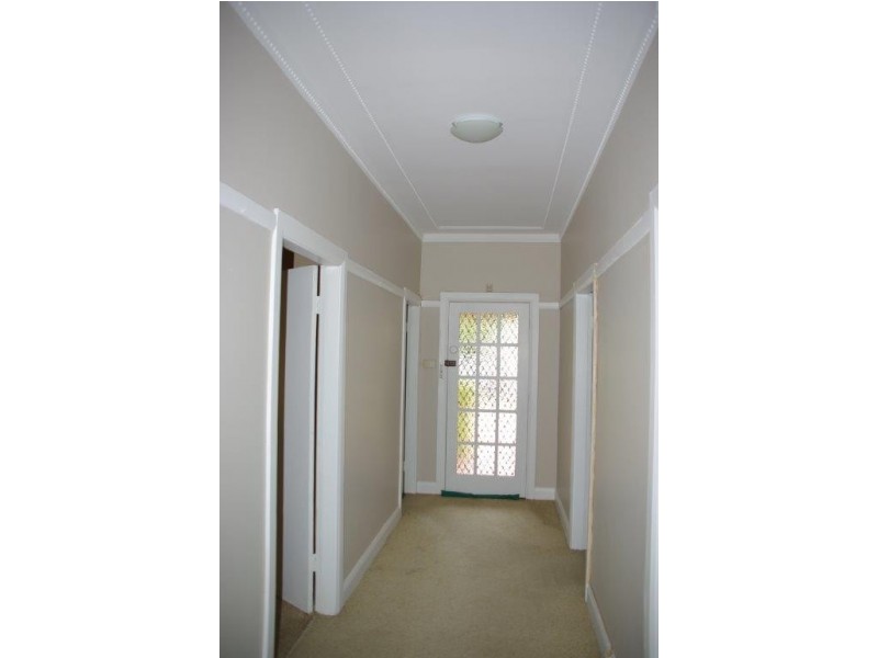 48 whiteley Street, Wellington NSW 2820