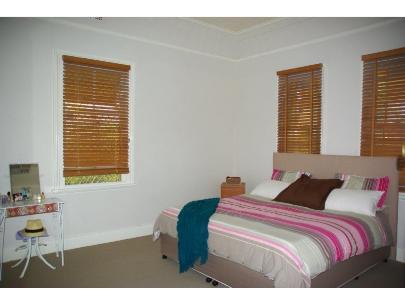 49 Warne Street, Wellington NSW 2820