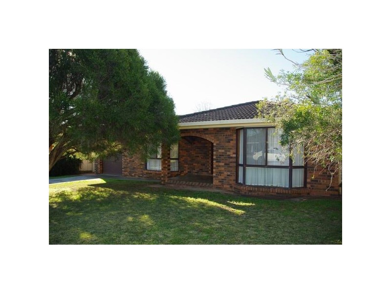 120 Maxwell Street, Wellington NSW 2820