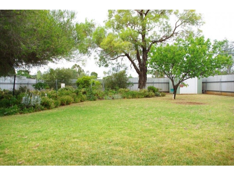 120 Maxwell Street, Wellington NSW 2820