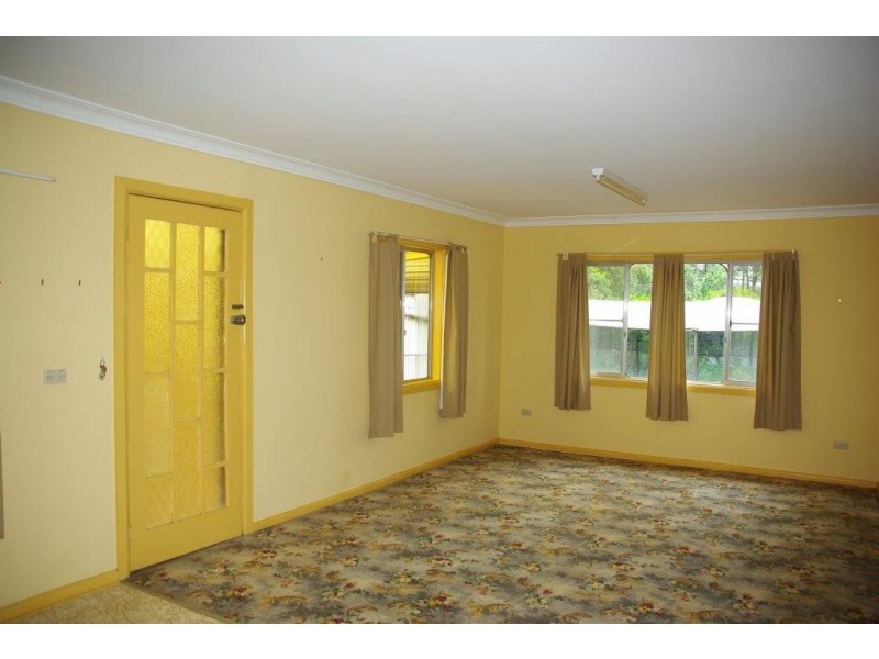 33 Charles Street, Wellington NSW 2820