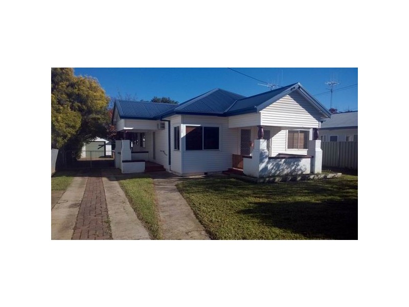 145 Percy Street, Wellington NSW 2820