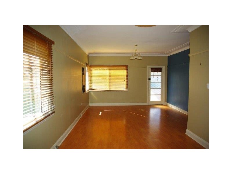 145 Percy Street, Wellington NSW 2820