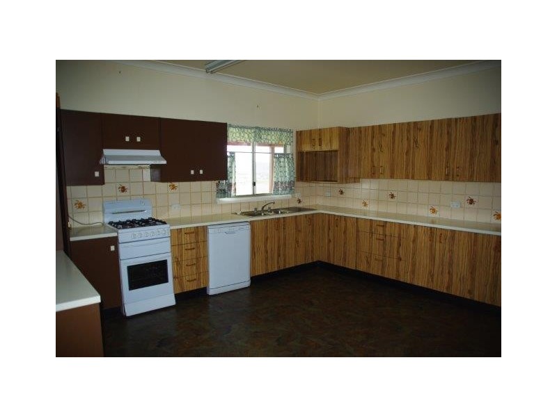 22 Lowrie Drive, Wellington NSW 2820