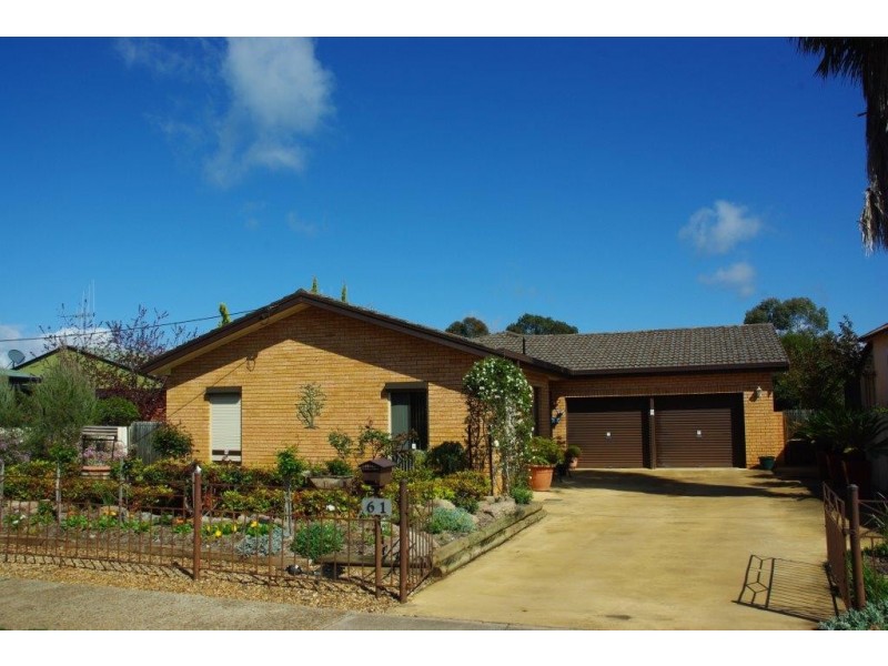 61 simpson Street, Wellington NSW 2820