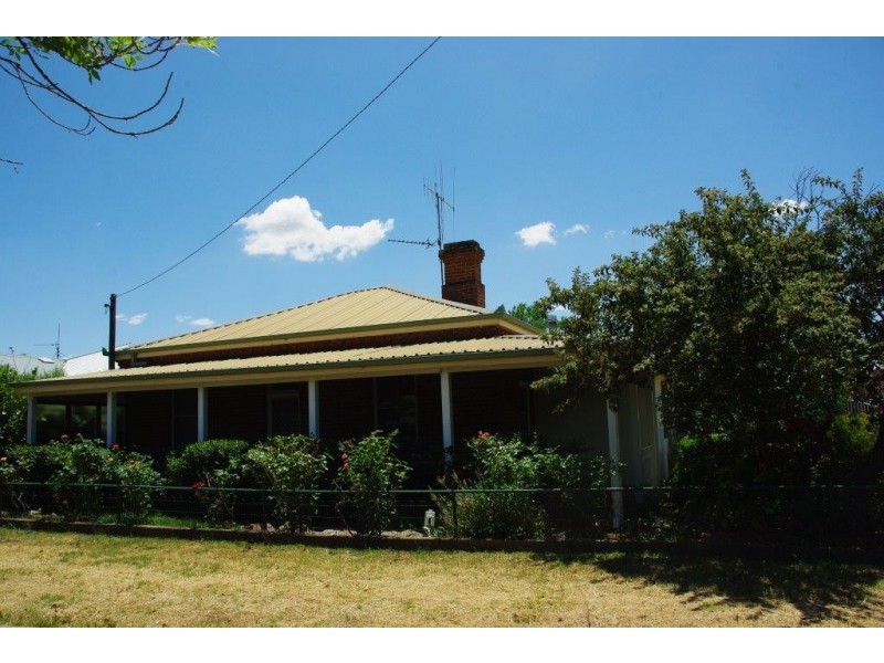 14 Gisborne Street, Wellington NSW 2820