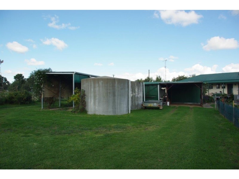 10 Railway Parade, Yeoval NSW 2868