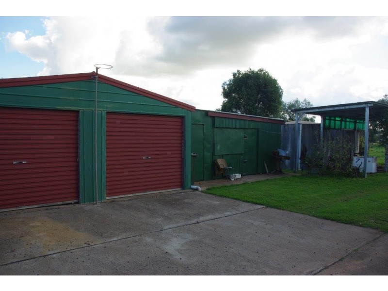 10 Railway Parade, Yeoval NSW 2868