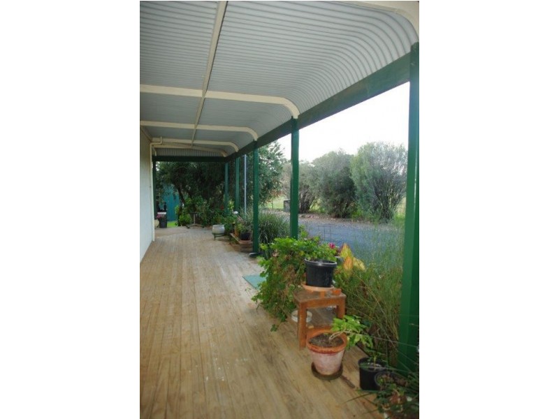 10 Railway Parade, Yeoval NSW 2868