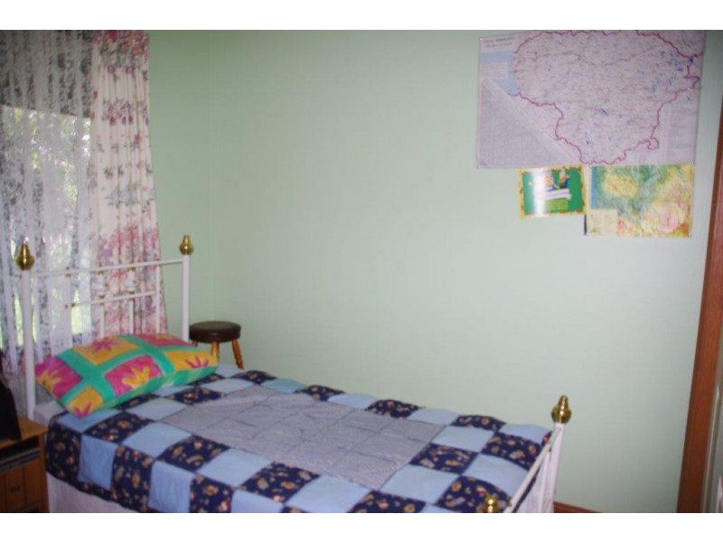 10 Railway Parade, Yeoval NSW 2868