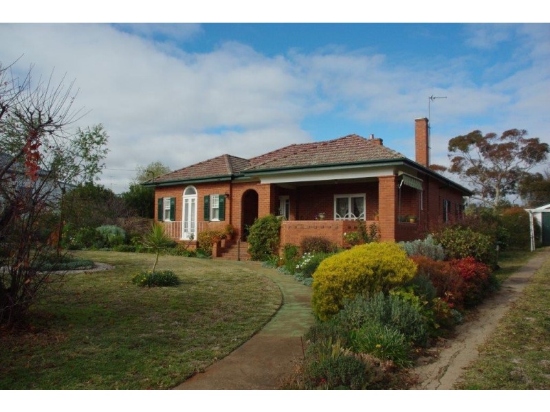 103 Gisborne Street, Wellington NSW 2820