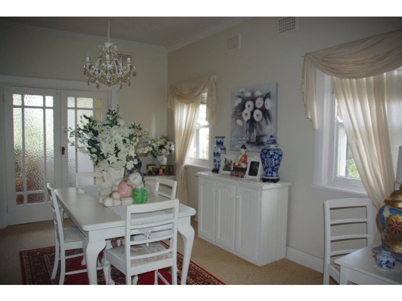 103 Gisborne Street, Wellington NSW 2820